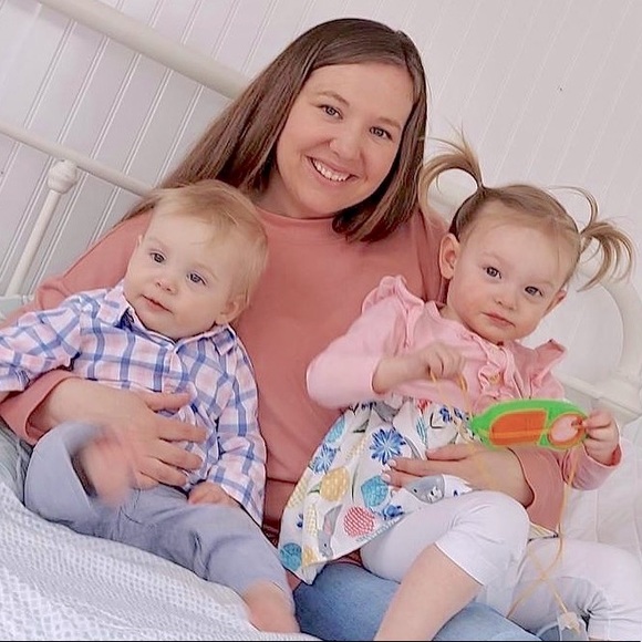 Meet your Posher, Amy - Picture 1 of 1